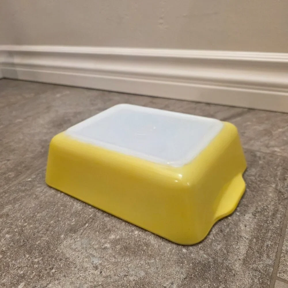 Pyrex Primary Yellow 503-B Refrigerator Dish 503-C Clear Ribbed Lid Handles